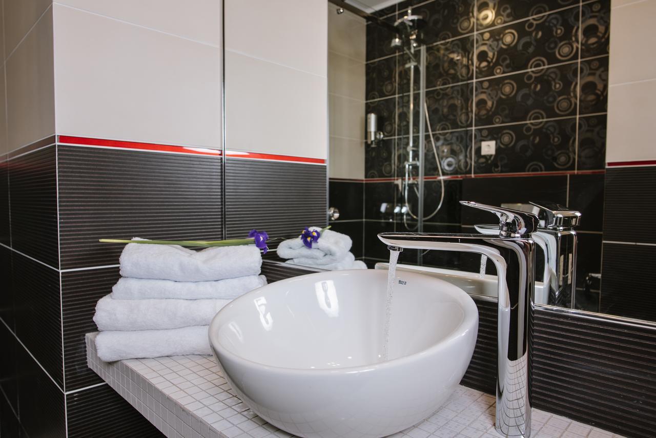 Hotel Alkor Truskavec' Esterno foto